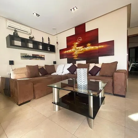 Casa Emma * פלאיה הונדה